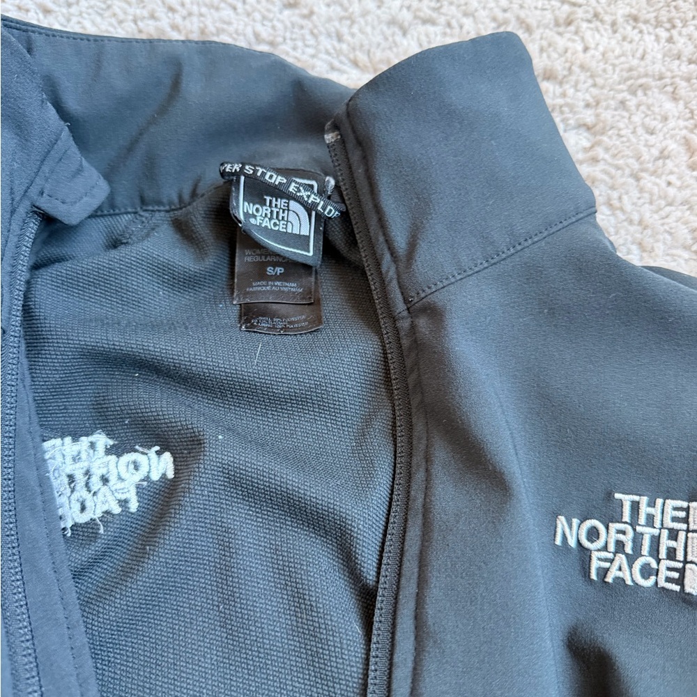 The North Face Blackjacket-Soft Shell - image 1